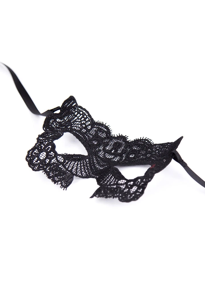 3WISHES Lace Face Mask Accessories 3 3WISHES Lace Face Mask Accessories