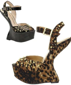 Chinese Laundry Cat Eye Gold Stud Wedge Sandal